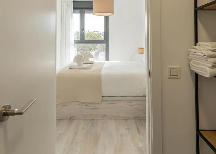 U-nique Martiricos *