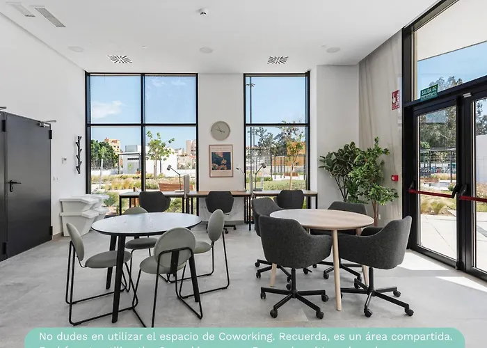 U-nique Martiricos * マラガ