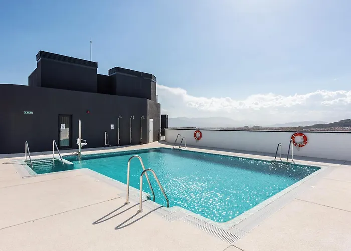 U-nique Martiricos *